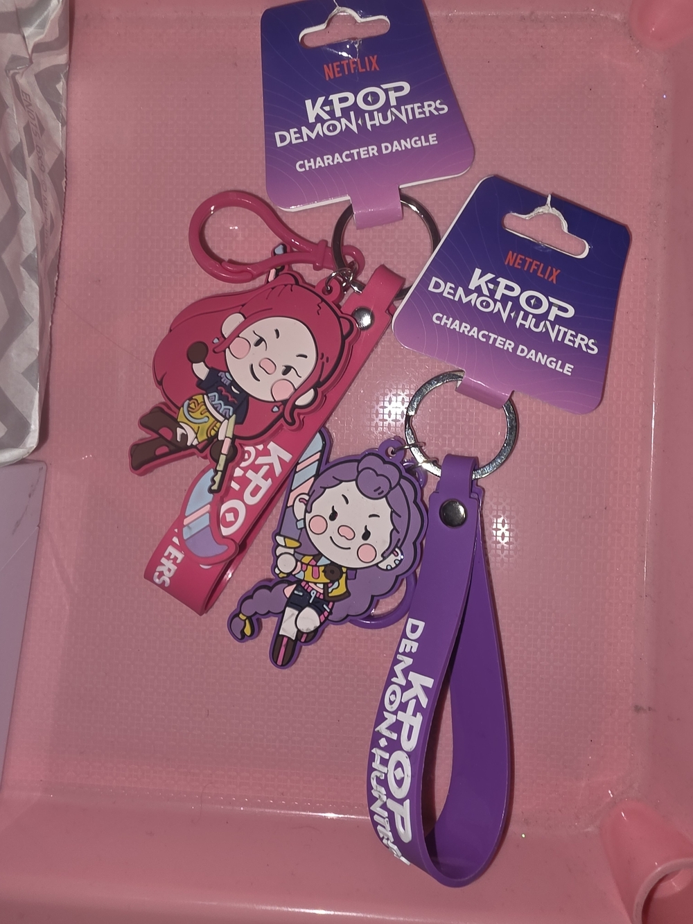 Netflix K-Pop Demon Hunters Kids Keychain Duo - Pink & Purple